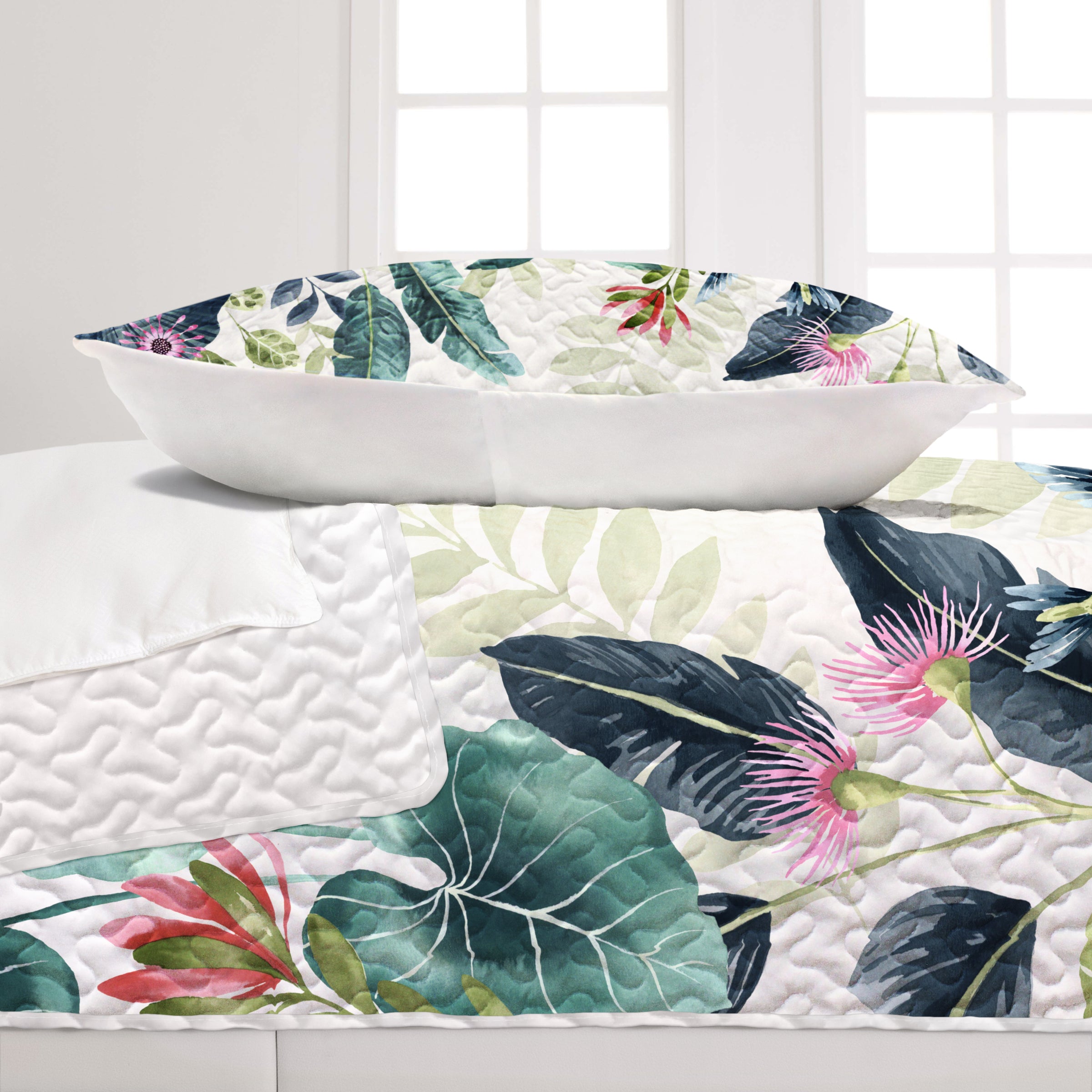 Caicos Tropical Ultra Soft Quilt Set – Elise and James Home
